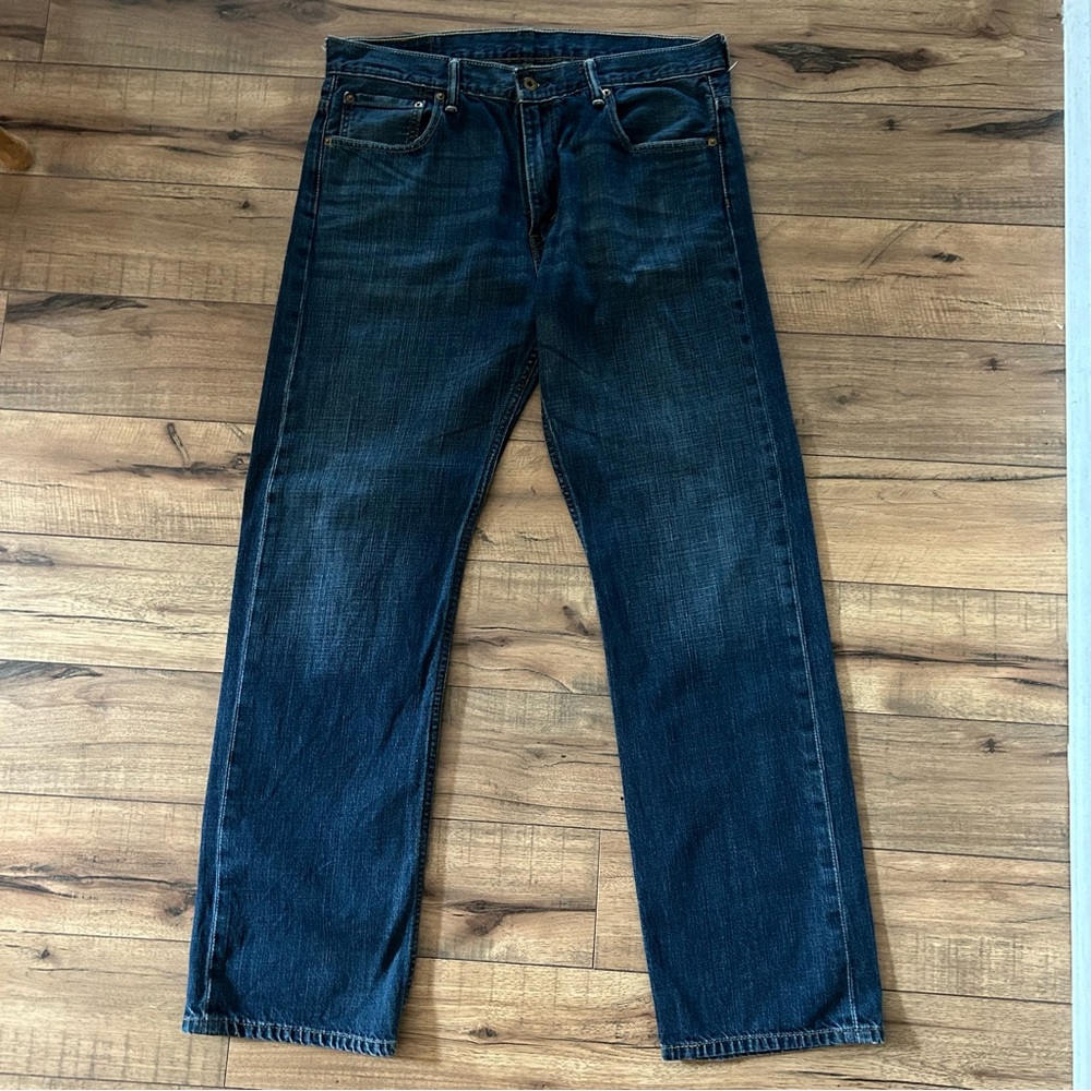 Classic Levi’s Men’s Jeans 569